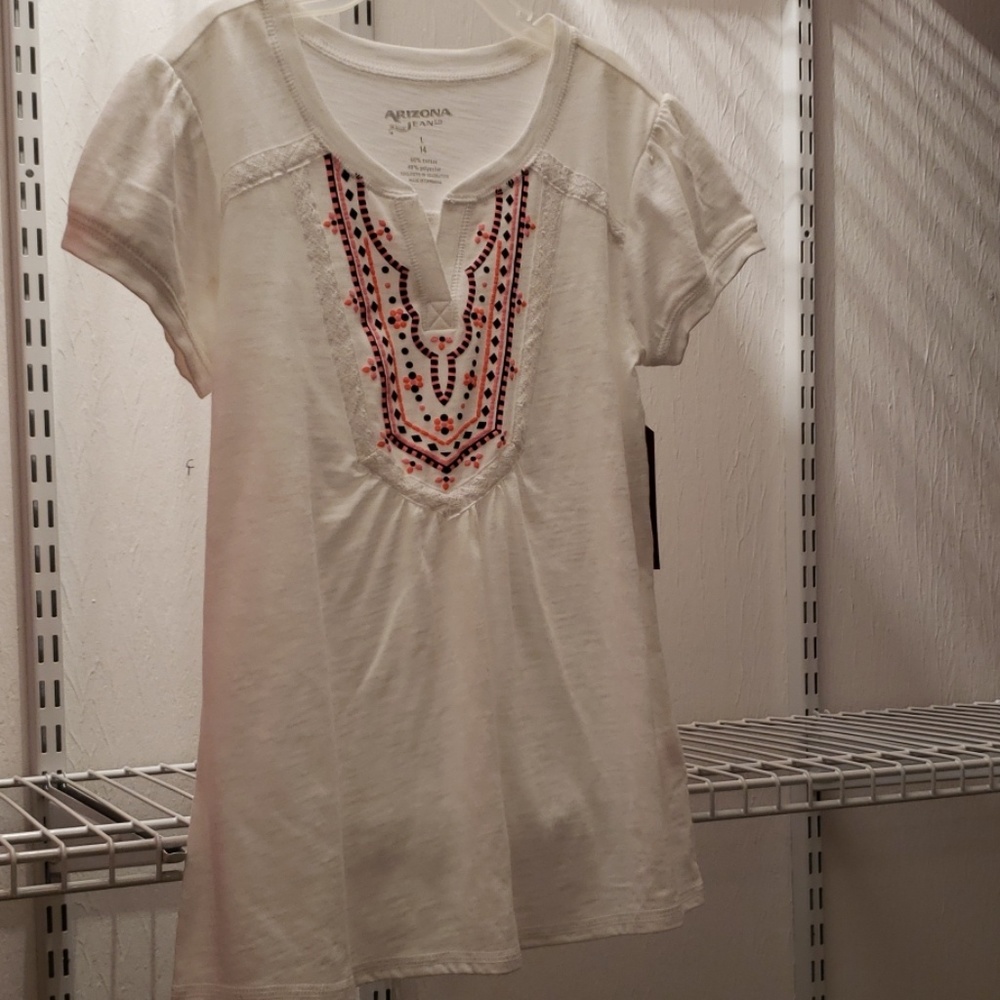Girl's large printed v-neck blouse